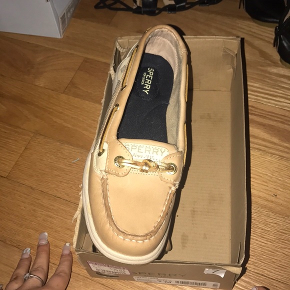 Sperrys - Picture 2 of 4
